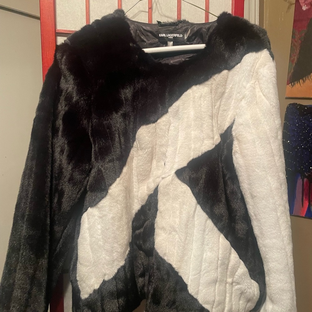 Karl lagerfield black and white “k” faux fur
